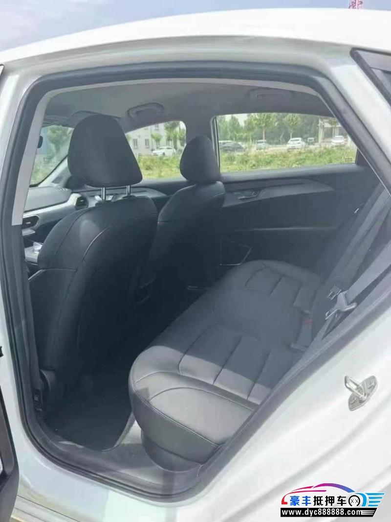 24年吉利几何轿车抵押车出售