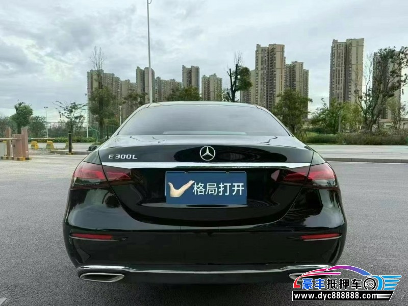 23年奔驰E轿车抵押车出售