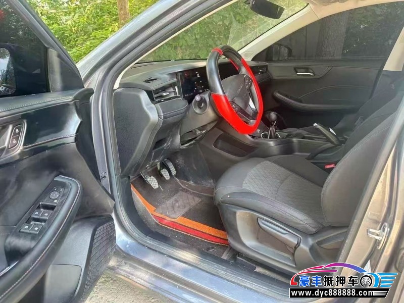 24年荣威i5轿车抵押车出售