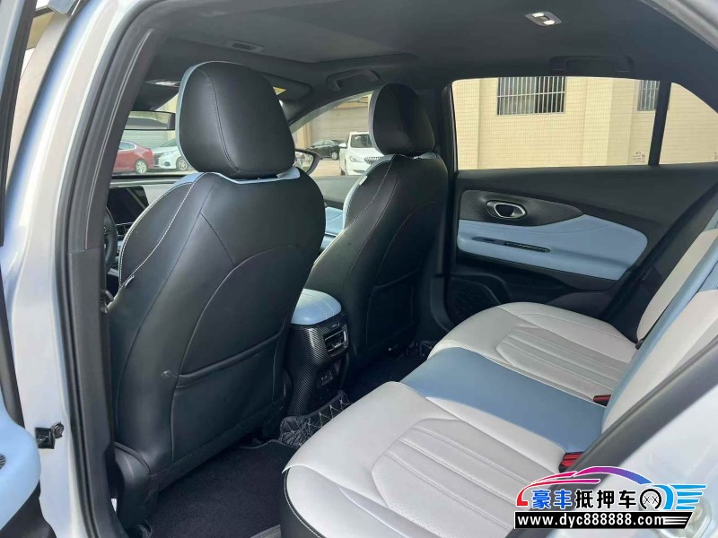 23年传祺影豹轿车抵押车出售