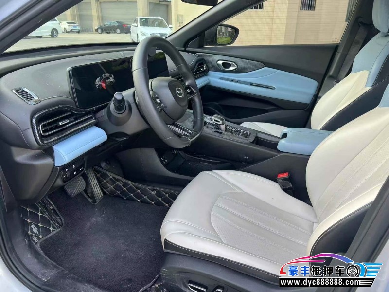 23年传祺影豹轿车抵押车出售