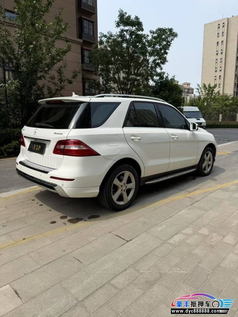 15年奔驰ML轿车抵押车出售