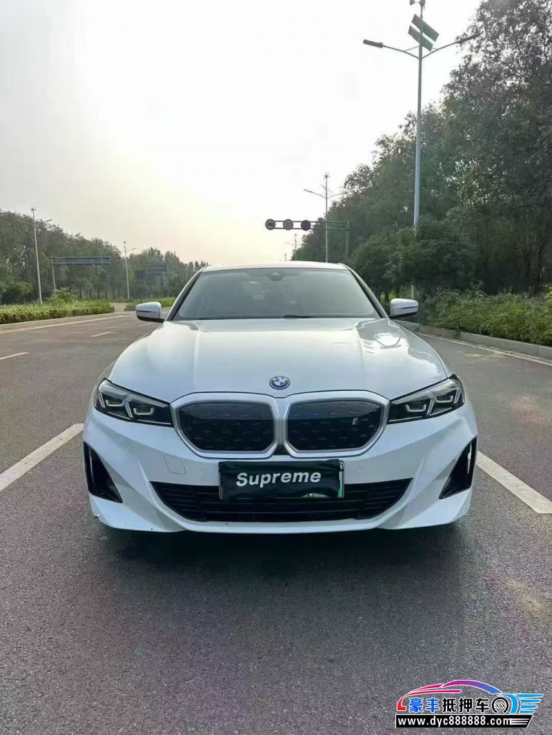 抵押车出售23年宝马i3轿车
