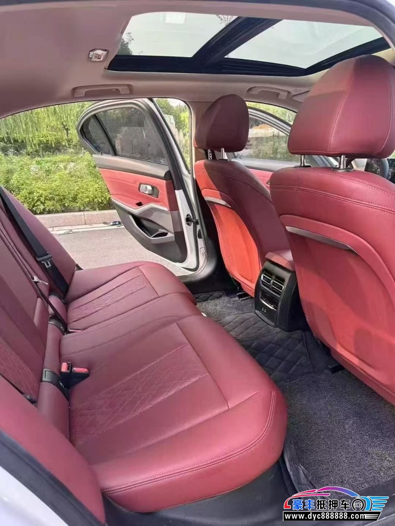 24年宝马i3轿车抵押车出售