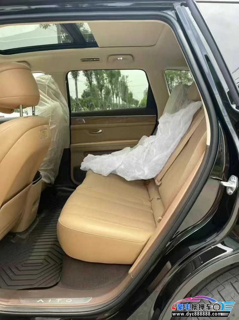 25年华为问界轿车抵押车出售