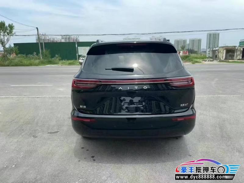 25年华为问界轿车抵押车出售