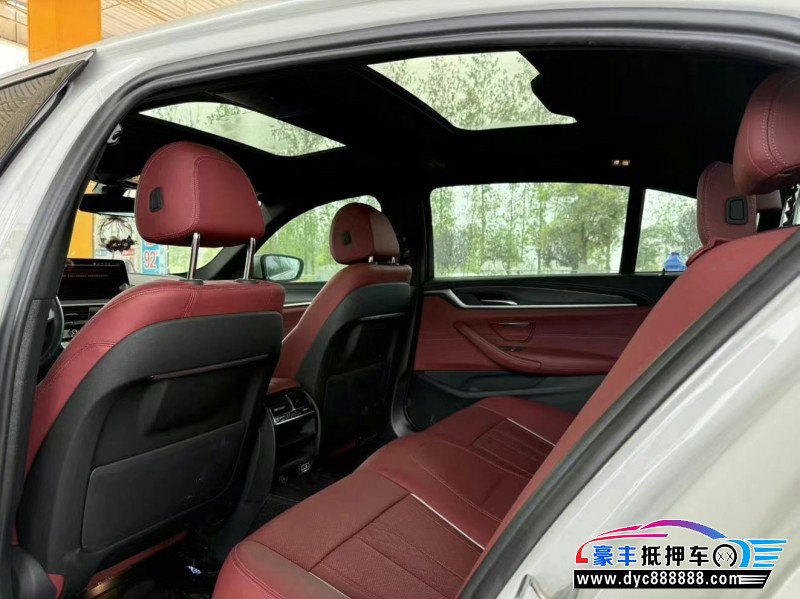 22年宝马5系轿车抵押车出售