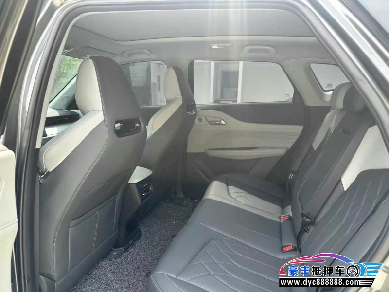 25年长安长安UNI轿车抵押车出售