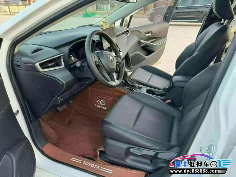 23年丰田凌尚轿车抵押车出售