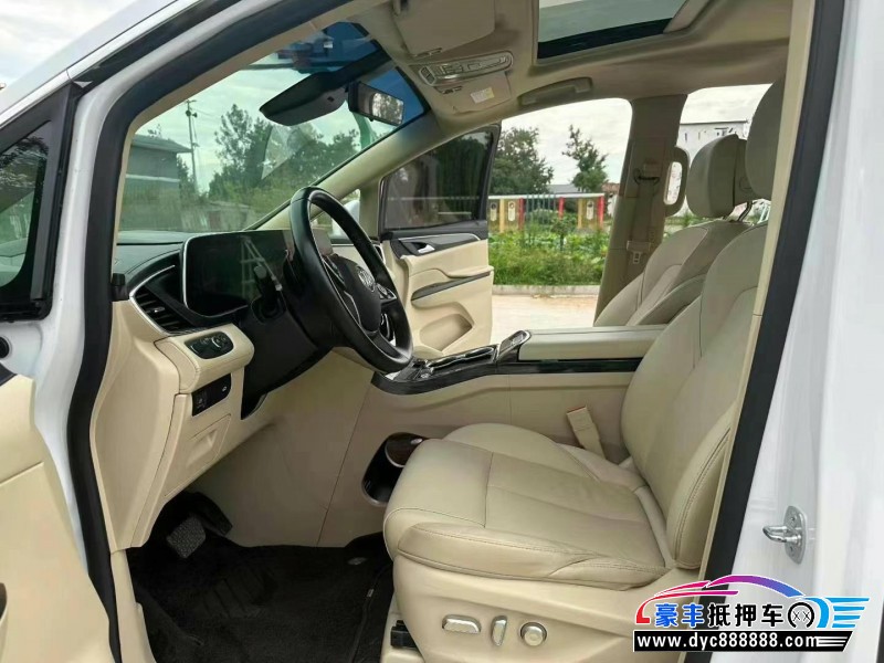 23年别克GL8轿车抵押车出售