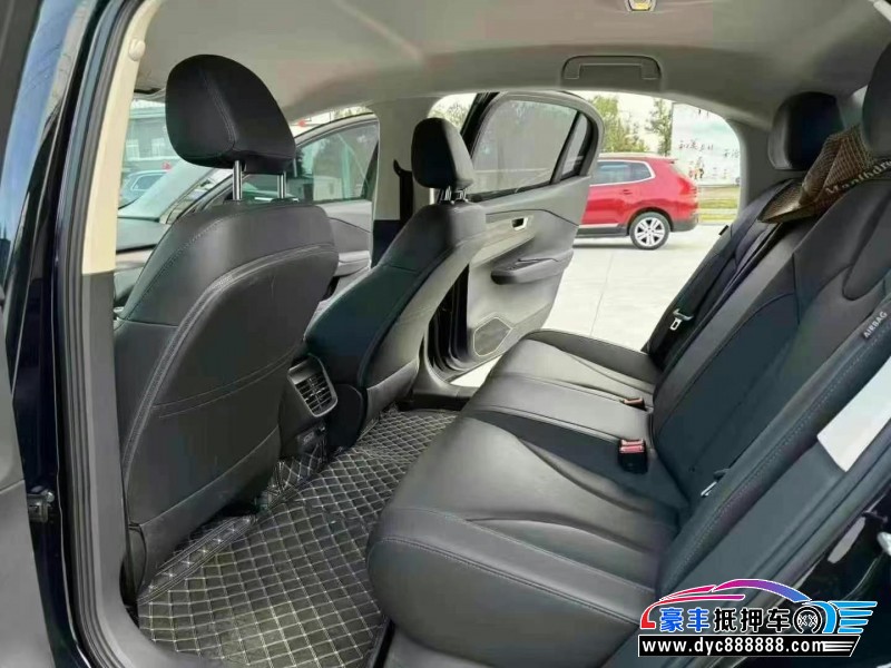 24年红旗EQM5轿车抵押车出售