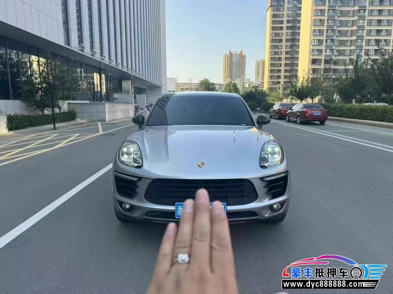 抵押车出售14年保时捷Macan迈凯轿车