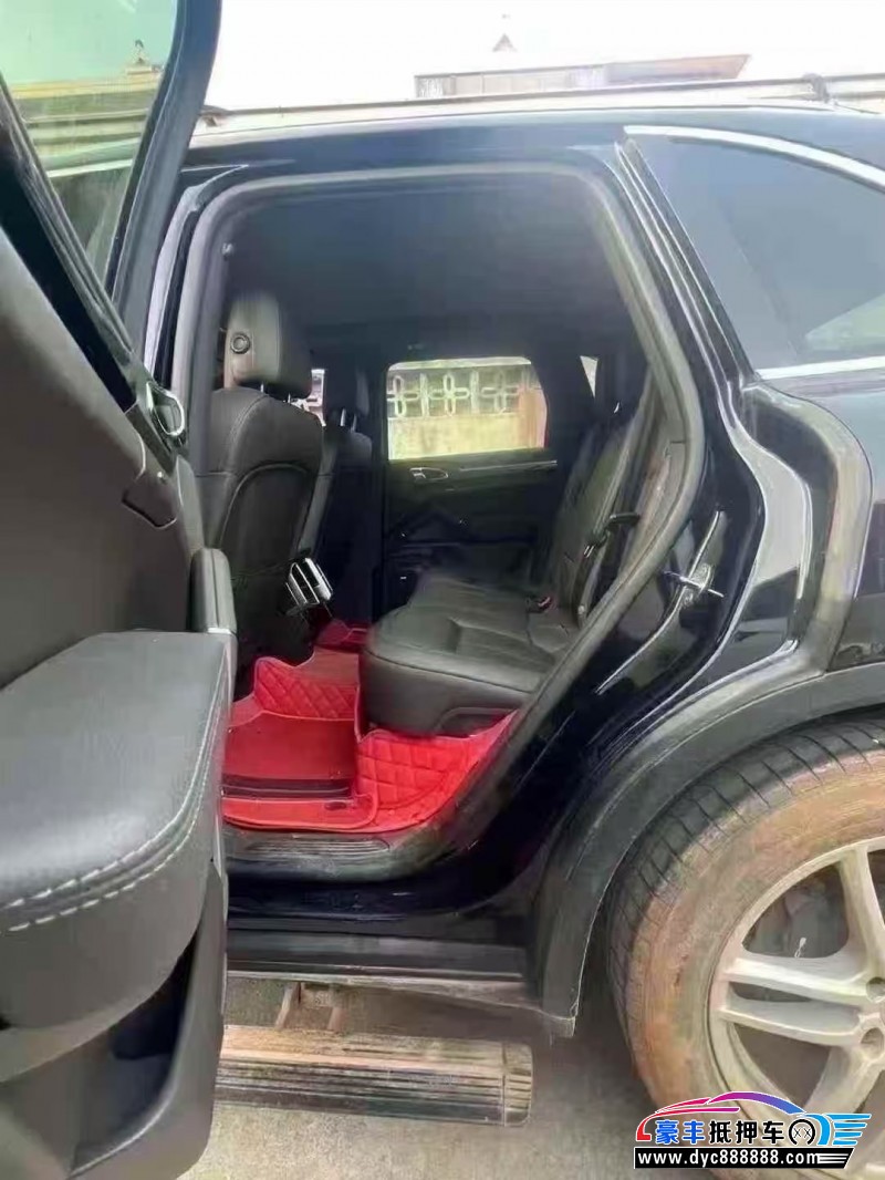 17年保时捷卡宴轿车抵押车出售