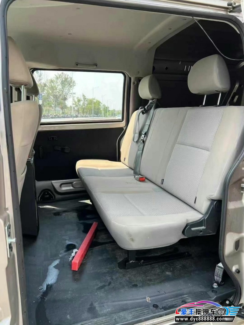 22年金杯海狮X30L轿车抵押车出售