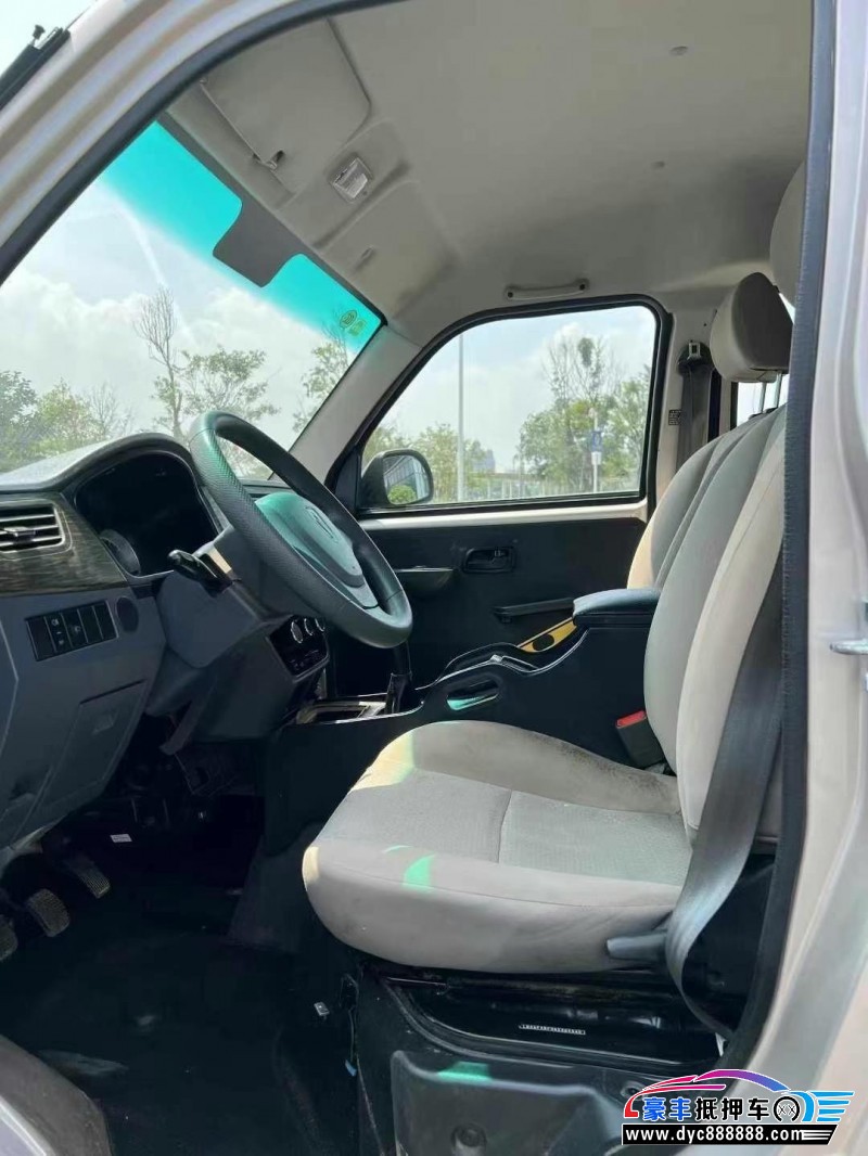 22年金杯海狮X30L轿车抵押车出售