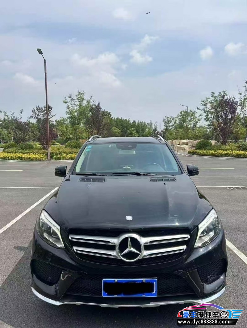 16年奔驰GLE轿车抵押车出售
