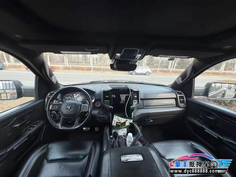 23年道奇公羊轿车抵押车出售