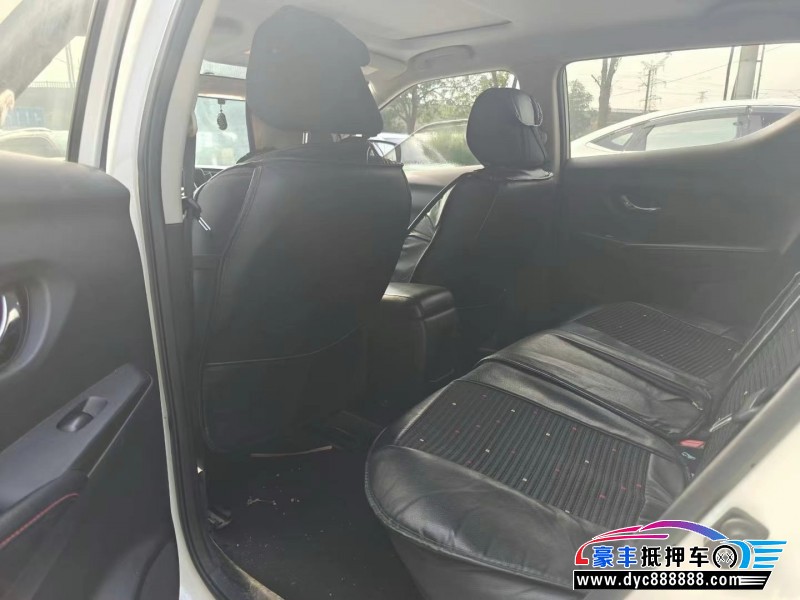 17年日产蓝鸟轿车抵押车出售