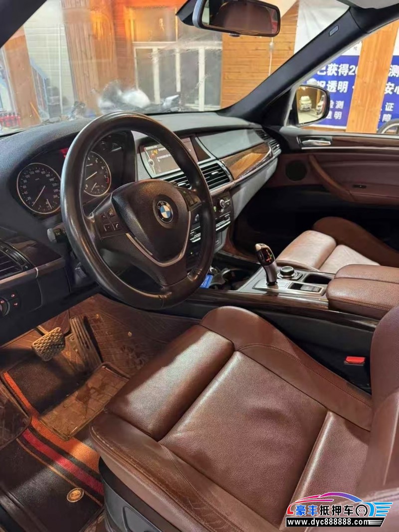 14年宝马X5轿车抵押车出售