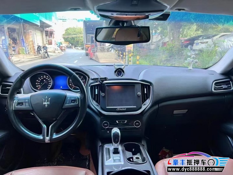 15年玛莎拉蒂Ghibli轿车抵押车出售