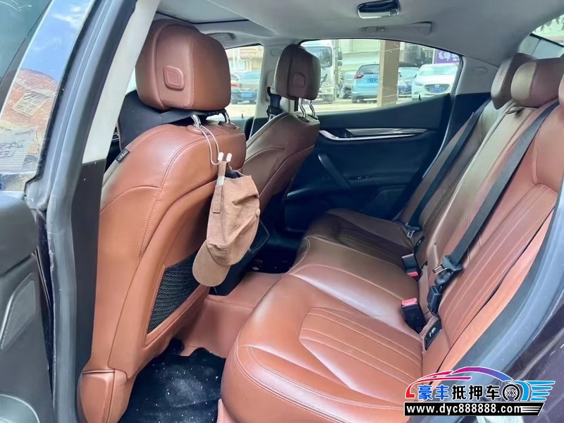 15年玛莎拉蒂Ghibli轿车抵押车出售