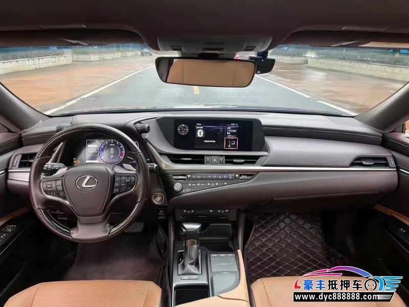 21年雷克萨斯ES轿车抵押车出售