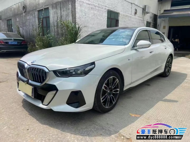 24年宝马5系轿车抵押车出售