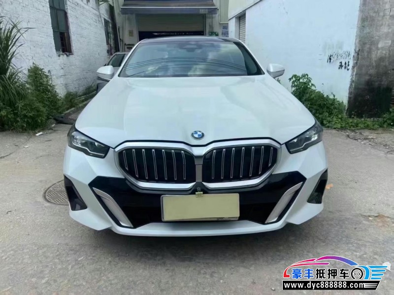 24年宝马5系轿车抵押车出售