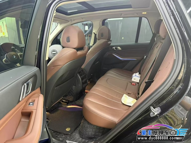 22年宝马X5SUV抵押车出售