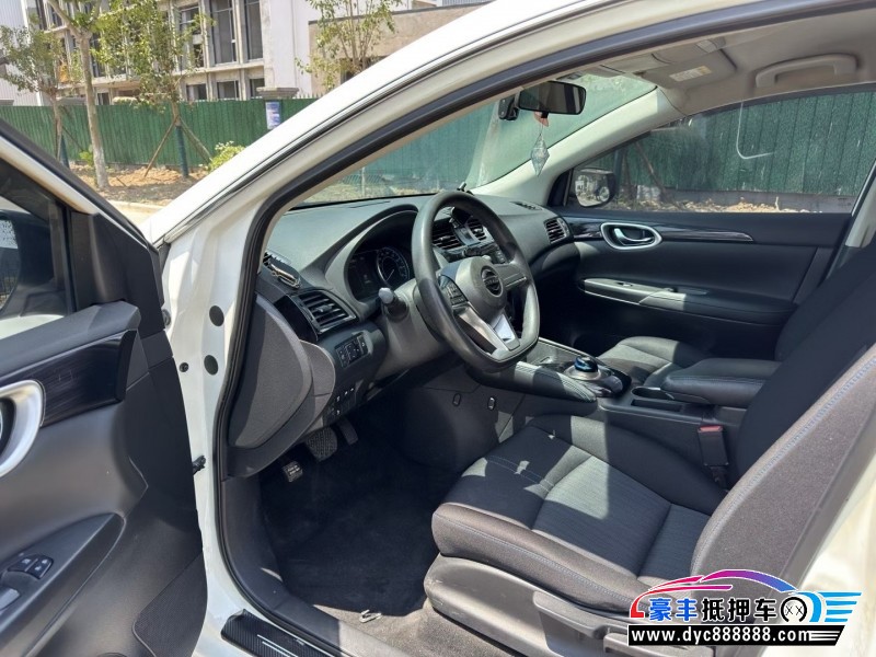 21年日产轩逸轿车抵押车出售