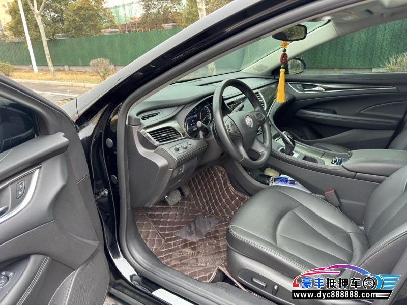 22年别克君越轿车抵押车出售