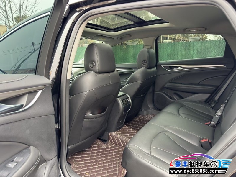 22年别克君越轿车抵押车出售