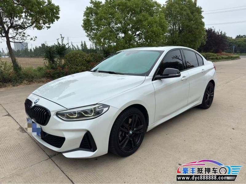21年宝马1系轿车抵押车出售