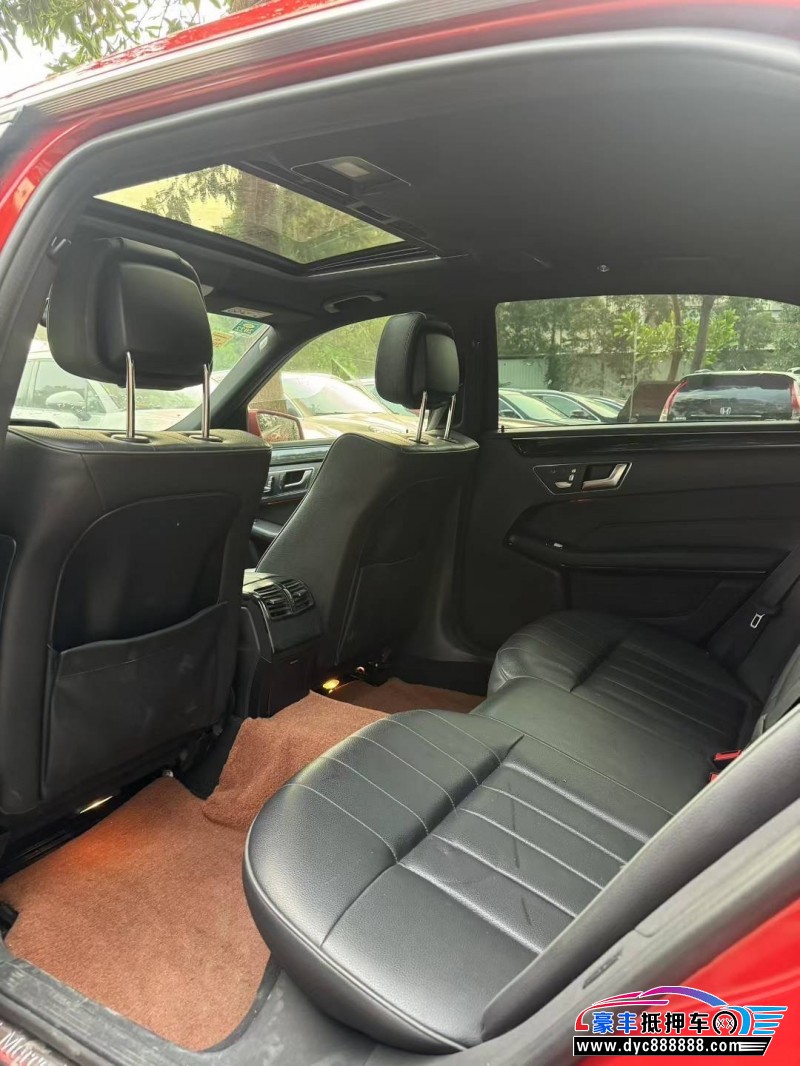 14年奔驰E轿车抵押车出售