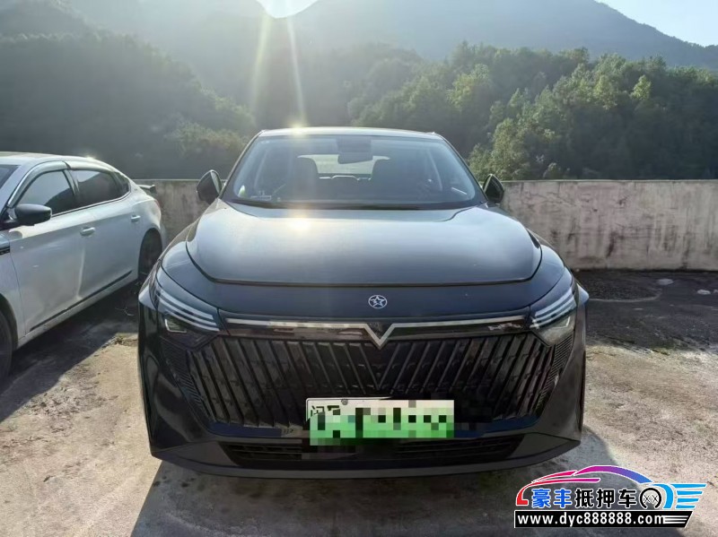 抵押车出售24年启辰大V轿车
