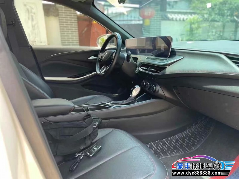 22年别克威朗轿车抵押车出售