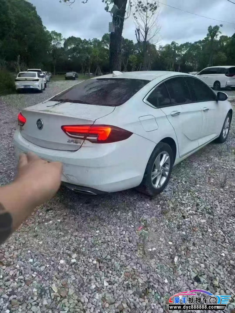 22年别克君威轿车抵押车出售