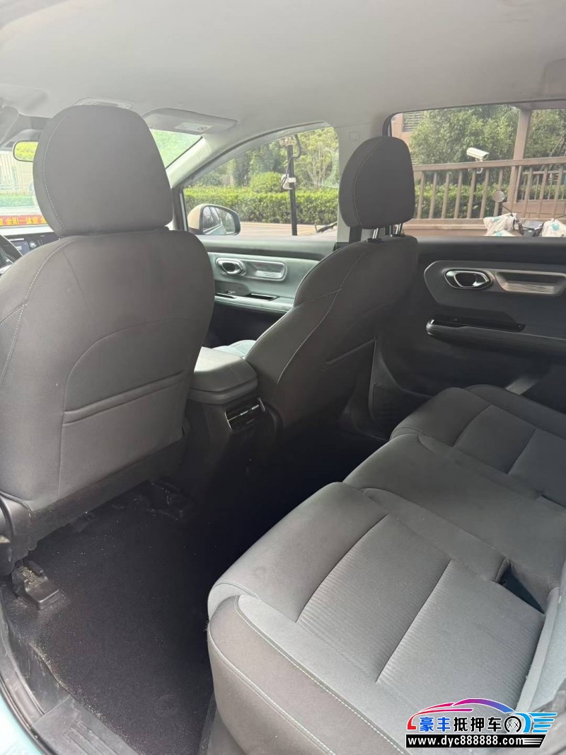 23年埃安Y80轿车抵押车出售