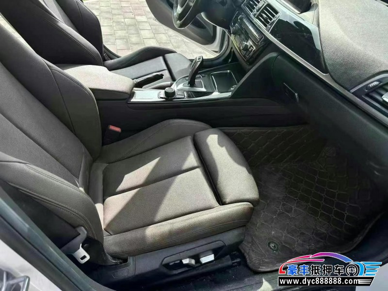 18年宝马3系轿车抵押车出售