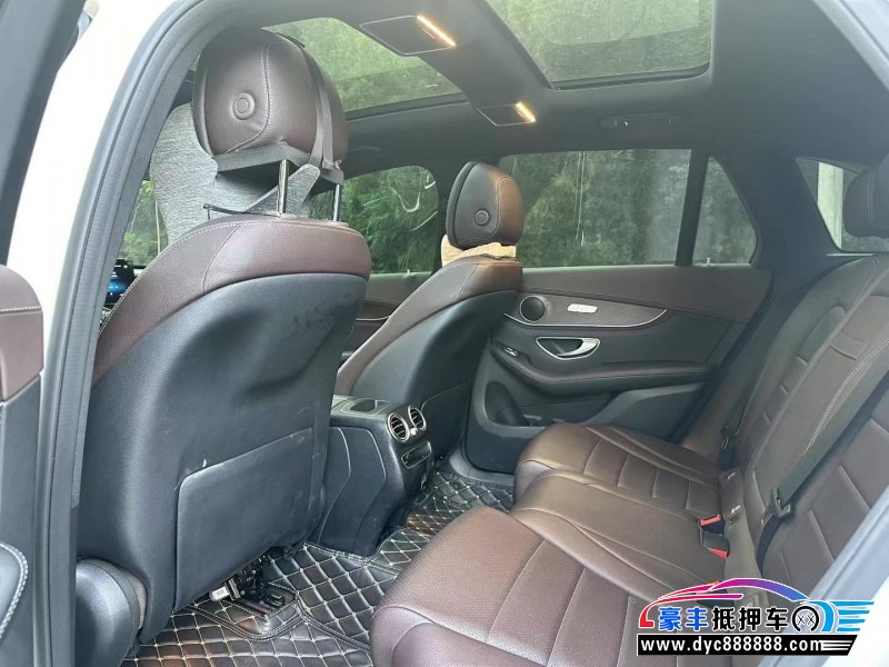 20年奔驰GLC轿车抵押车出售