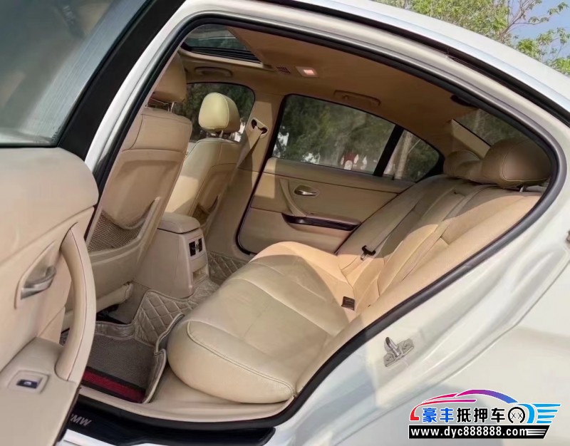 12年宝马3系轿车抵押车出售