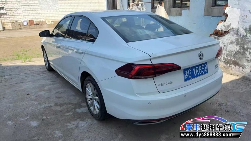 19年大众宝来轿车抵押车出售