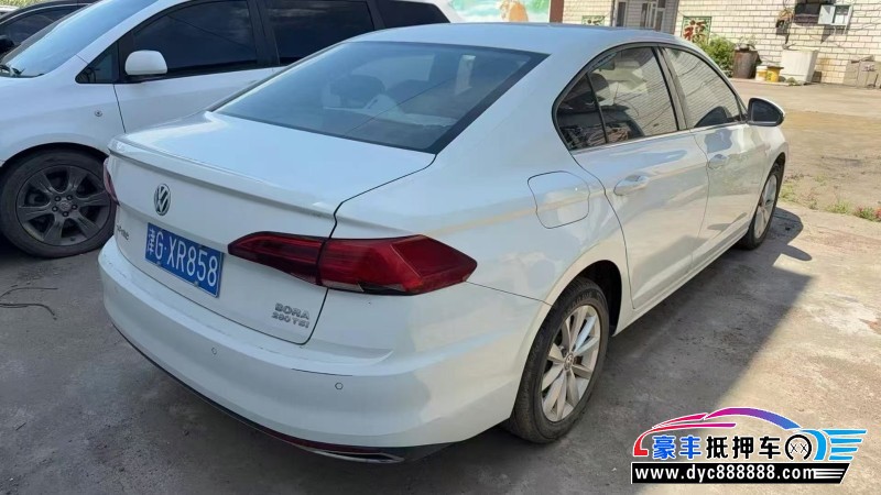 19年大众宝来轿车抵押车出售