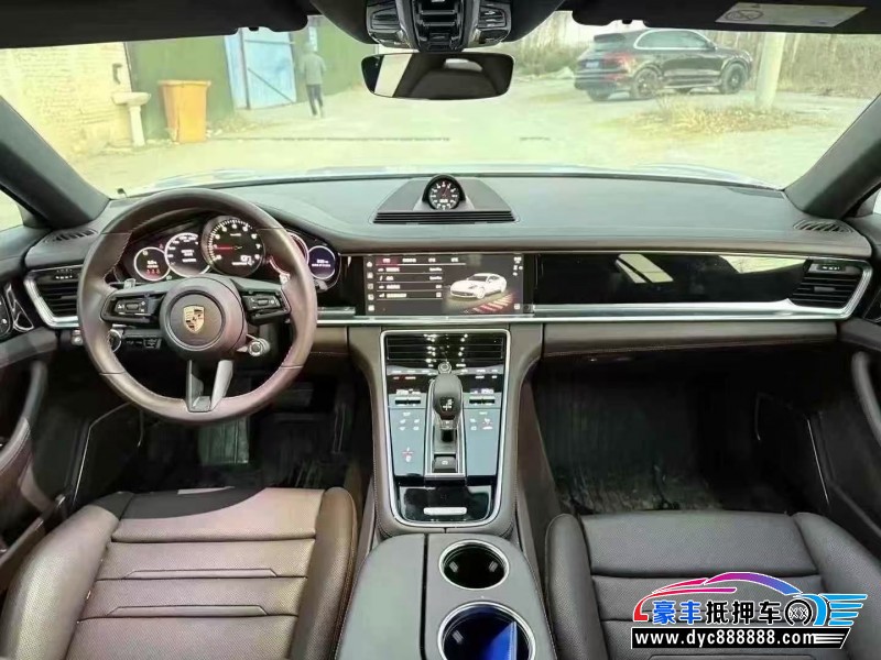 24年保时捷帕纳梅拉轿车抵押车出售