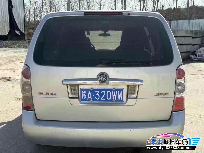 16年别克GL8轿车抵押车出售