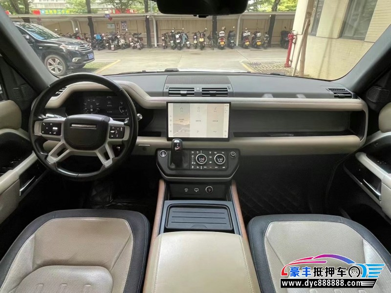 22年路虎卫士轿车抵押车出售