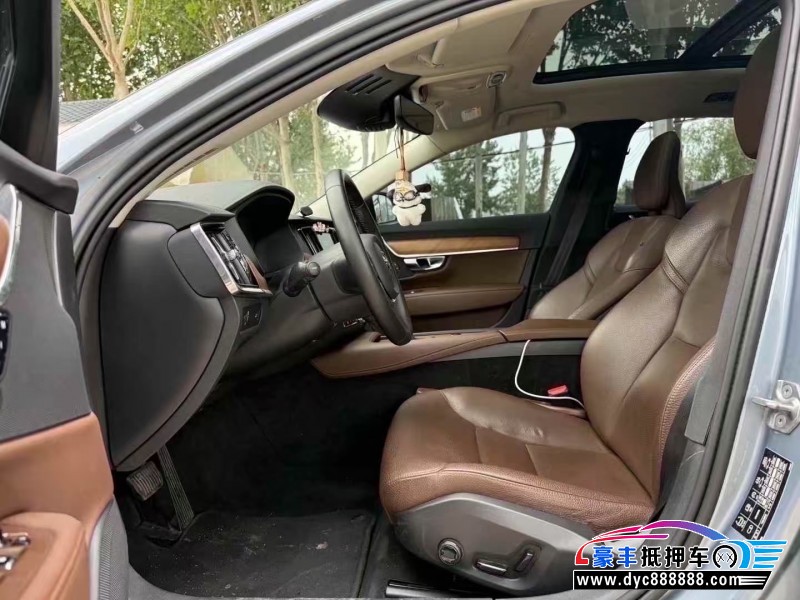 19年沃尔沃S90轿车抵押车出售