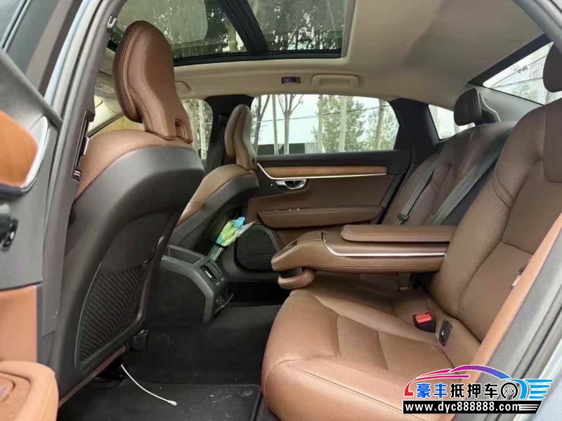 19年沃尔沃S90轿车抵押车出售