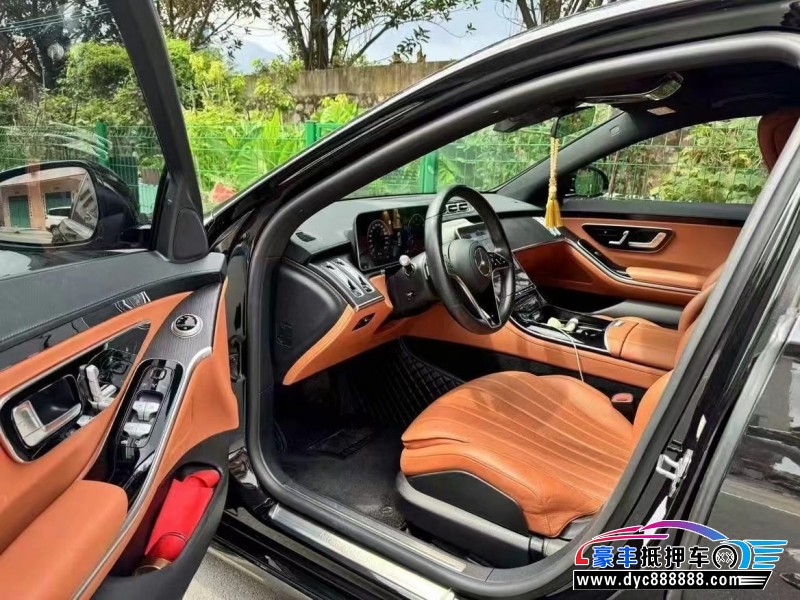 23年奔驰S轿车抵押车出售