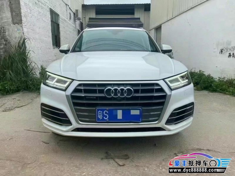 19年奥迪Q5轿车抵押车出售